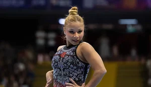 Flávia Saraiva fatura ouro na trave e no solo no Campeonato Brasileiro