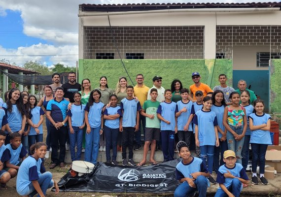 Conagreste conclui instalação dos 10 primeiros biodigestores em escolas de municípios consorciados