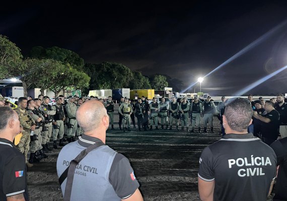 Operação cumpre 24 mandados contra organização criminosa especializada em tráfico de drogas