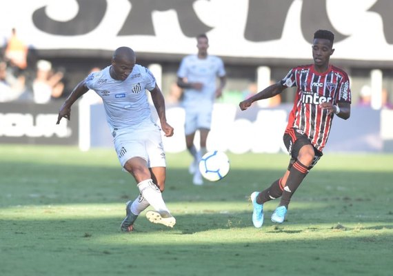 Santos e São Paulo empatam o clássico na Vila Belmiro