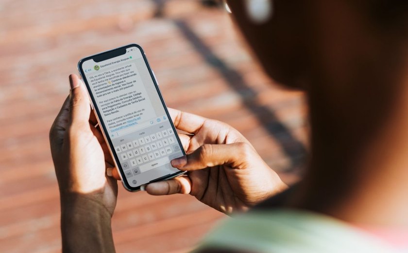 Saiba como registrar falta de energia e solicitar outros serviços via WhatsApp