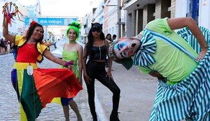 Mais de 30 mil pessoas já passaram pela Bienal do Livro
