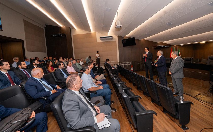 Curso de atualização em Direito Eleitoral reúne magistrados e servidores para preparação das Eleições 2026
