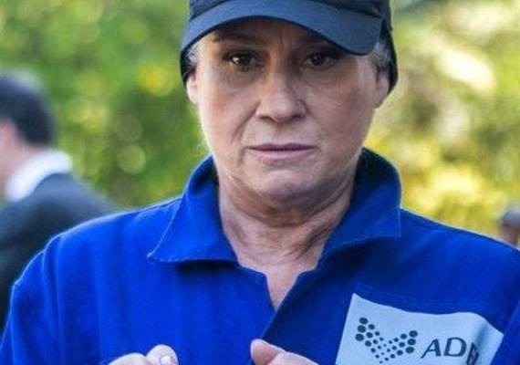 Novela 'A Lei do Amor': Reta final! Magnólia se disfarça de faxineira e é presa