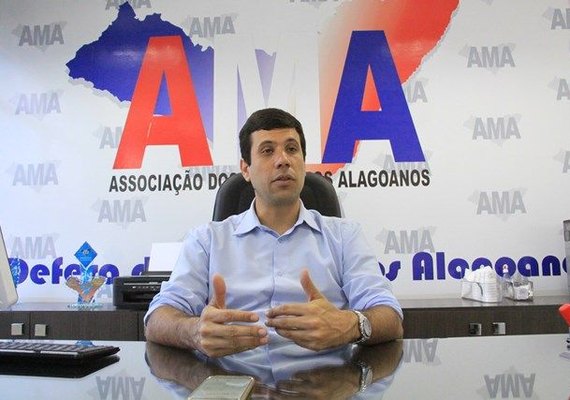 Hugo Wanderley denuncia furto de água em adutora