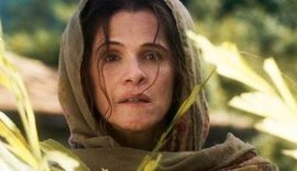 Elvira arma plano infalível e salva Fred Sem Alma e Miss Liu da morte em Novo Mundo