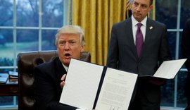 Trump assina decreto para retirar EUA de acordo com países do pacífico