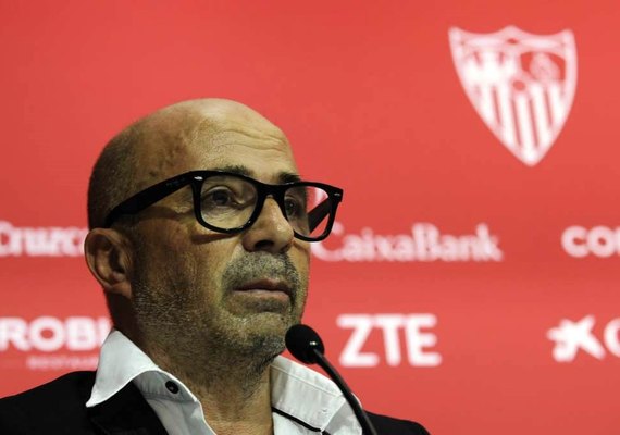 Argentina espera acerto com Jorge Sampaoli para demitir Bauza