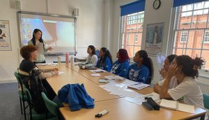 Intercambistas de Alagoas iniciam aulas na Inglaterra