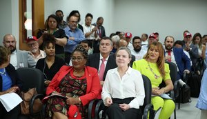 Em Brasília, Ronaldo Medeiros discute projetos para Alagoas
