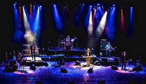 Show histórico revisita grandes sucessos de Flávio Venturini, Sá & Guarabyra e 14 bis