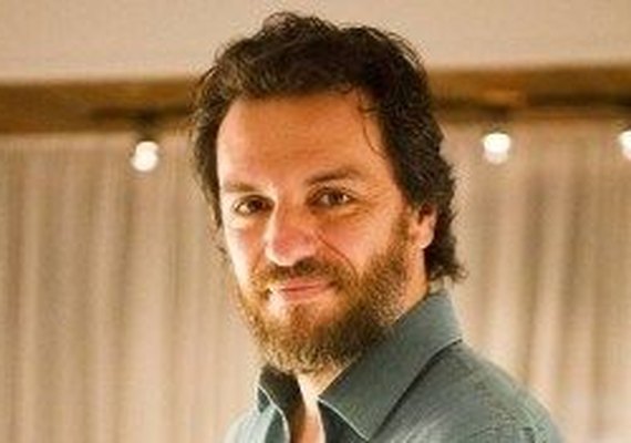 'A Força do Querer': Em segredo, Caio livra Bibi e Rubinho da miséria