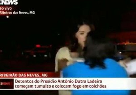 Repórter é agredida durante transmissão ao vivo em presídio