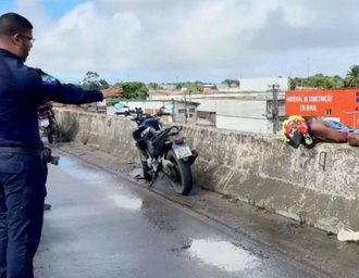 Guarda Municipal evita tragédia em viaduto da antiga PRF