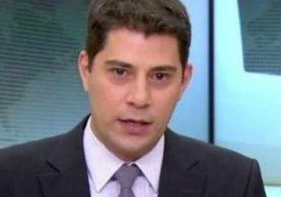 SBT está interessado em contratar Evaristo Costa
