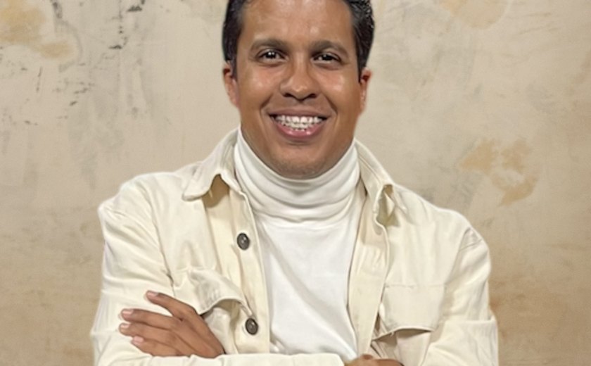 Rodrigo Avelino apresenta 'Djavan Todos os Lados – Voz e Violão' neste sábado (26)