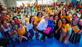 Leitura e música marcam encontro de crianças do Gigantinhos Antares com Fernanda Takai