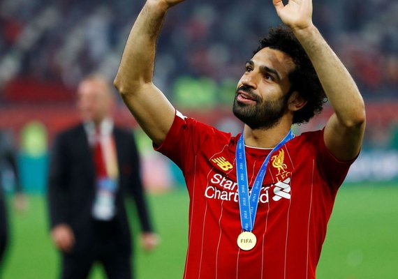 Atacante Salah diz que ficará no Liverpool na próxima temporada