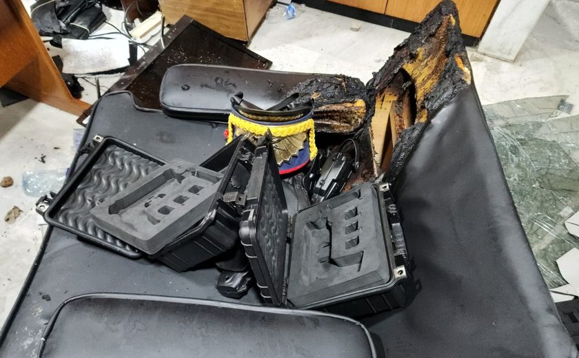 “Terroristas roubaram armas usadas pelo GSI no Planalto”, diz ministro