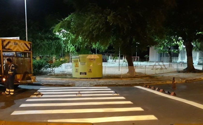 Prefeitura implanta novas sinalizações em bairros de Maceió