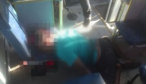 Homem é executado a tiros dentro de micro-ônibus na cidade de Pilar