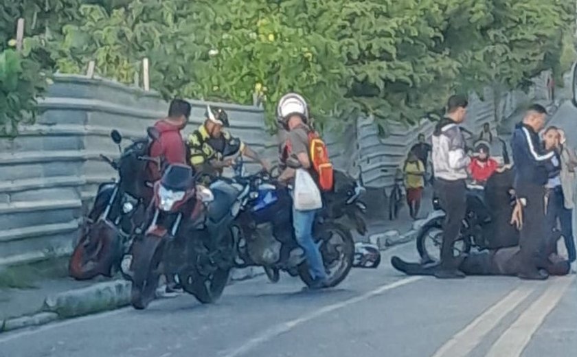 Colisão entre duas motocicletas deixa dois feridos na Ladeira do Calmon, em Bebedouro