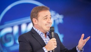 Gugu Liberato é internado após acidente; estado do apresentador é grave