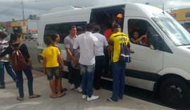 Em 2 horas, 117 veículos são flagrados fazendo transporte ilegal de passageiros em Maceió