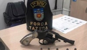 PM apreende arma de fogo no bairro da Ponta da Terra