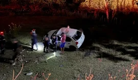 Motorista morre após perder controle da direção e veículo cair em ribanceira  na AL-430