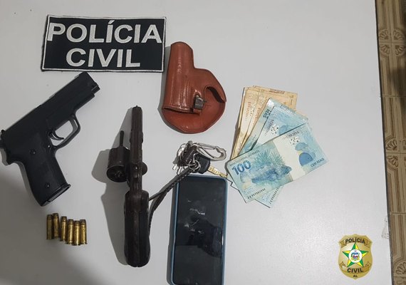 PC prende homem com arma, munições, dinheiro e moto clonada