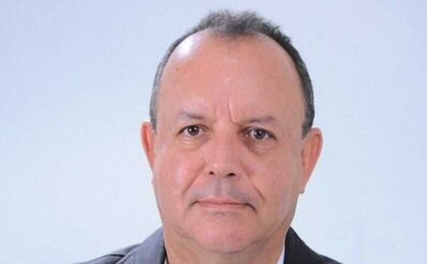 Marcelo Bastos lança livro sobre Eleições em Alagoas