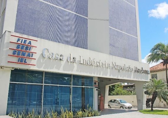 Parlamentares rebatem crítica de Paulo Guedes sobre uso de recursos do Sistema S