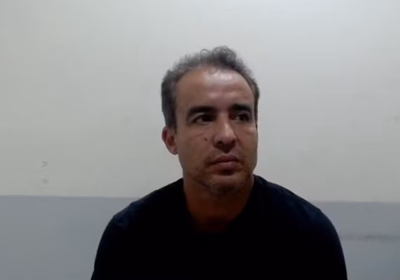 Jadson, ex-jogador de Athletico e Corinthians, deixa prisão após acusação de violência doméstica