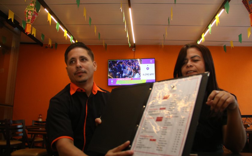 Bares e restaurantes de Maceió mudam para Copa