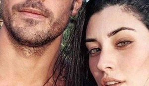 Dado Dolabella anuncia fim de namoro com a modelo Gabe Pascoal: 'Tristeza define'