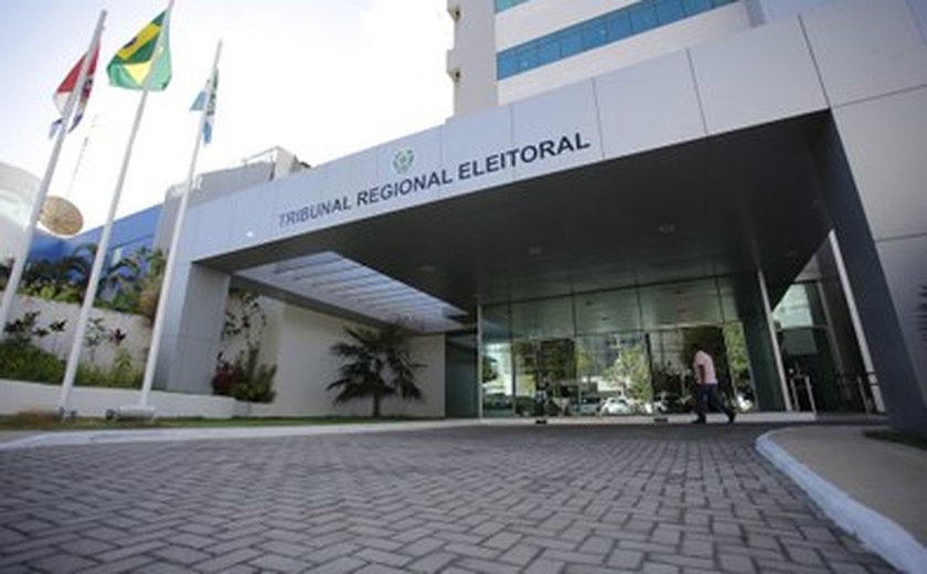 TRE altera horário de expediente nos dias dos jogos do Brasil na Copa —  Tribunal Regional Eleitoral de Alagoas