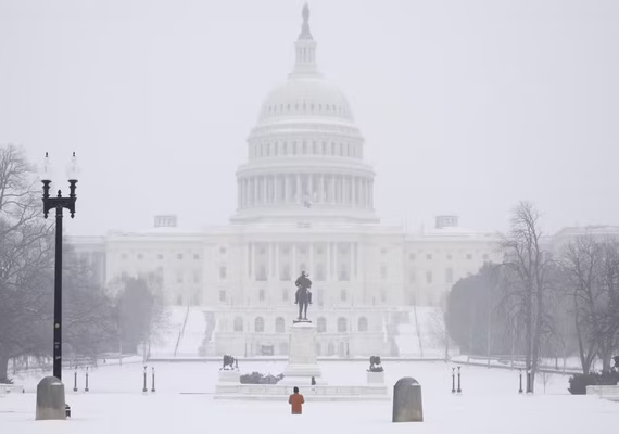 Tempestade de inverno histórica deixa 13 mortos nos EUA