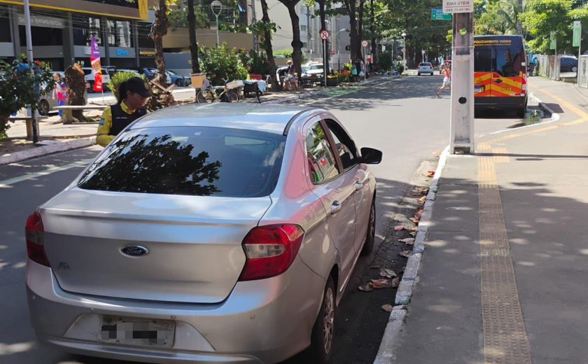 Estacionar na Avenida Sandoval Arroxelas será proibido a partir de segunda-feira (05)