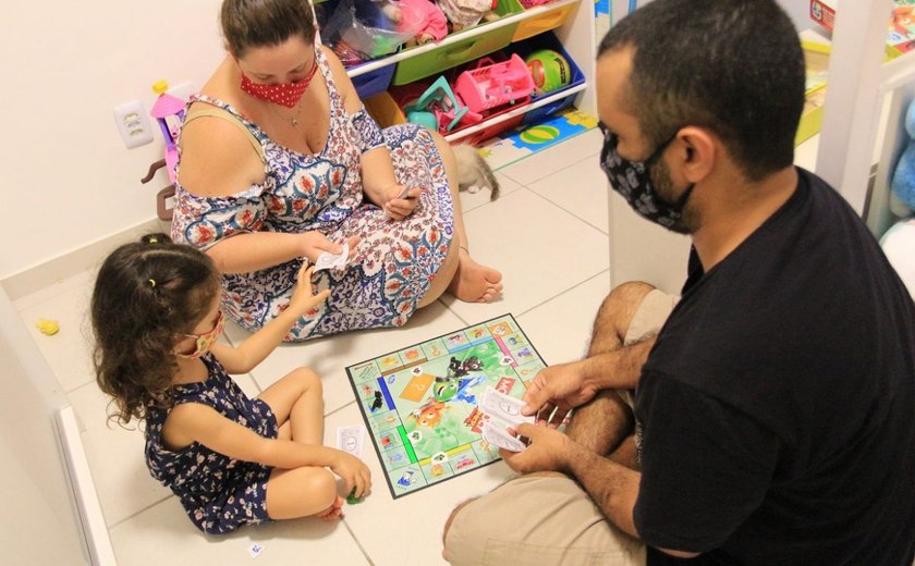 Na pandemia, especialistas recomendam positividade para o Dia das Crianças