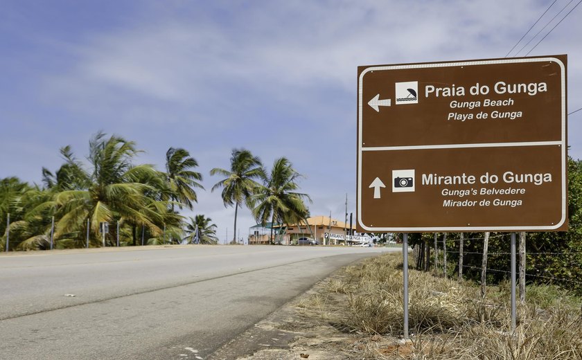 Setur avança com sinalização turística de padrão internacional em diversas regiões turísticas do Estado