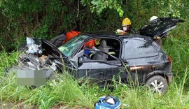 Colisão entre carros de passeio deixa ao menos duas pessoas feridas em Palmeira dos Índios