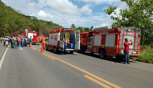 Engavetamento deixa três feridos e um morto próximo à entrada do Lindóia