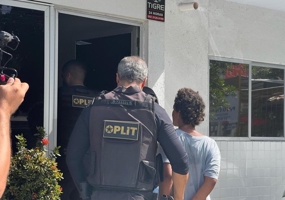 Casal que furtou ateliê na Ponta Verde tem prisão mantida após audiência de custódia