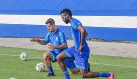CSA trabalha no mercado da bola por mais reforços