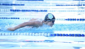 Superação e paixão pelas águas: Felipe Knowles representa Alagoas no Brasileiro Juvenil de Inverno