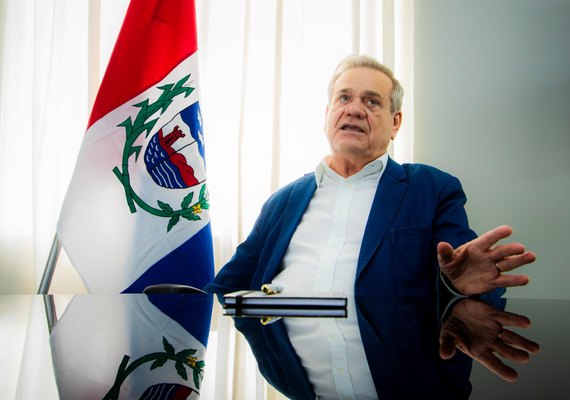 Vice-governador Ronaldo Lessa se afasta do Governo para tratamento de saúde