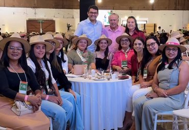 Mar Vermelho marca presença no III Encontro de Mulheres do Agro de Alagoas com uma enorme delegação feminina
