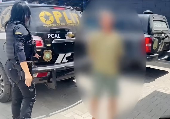 Homem é preso em flagrante por tentar furtar trailer na Jatiúca