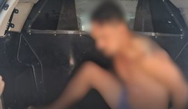 Polícia prende homem foragido escondido no forro de casa em Barra Nova